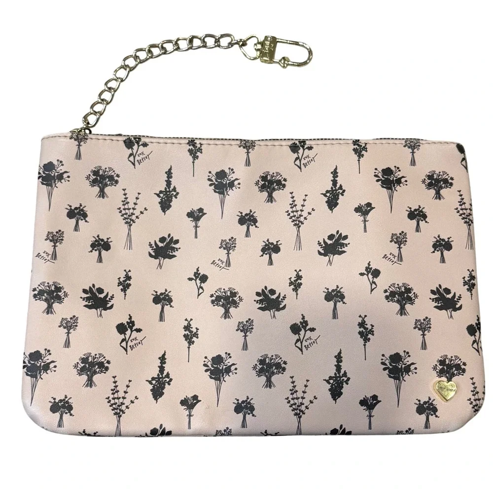 Betsey‎ Johnson Floral Pouch Pink Faux Leather Wristlet Chain Bag Gold Heart